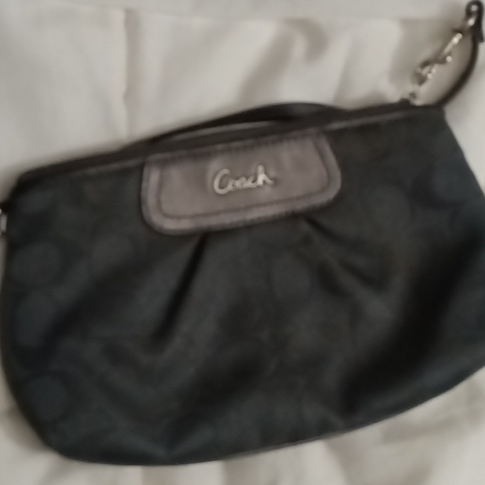 Coach Signature Black Wristlet